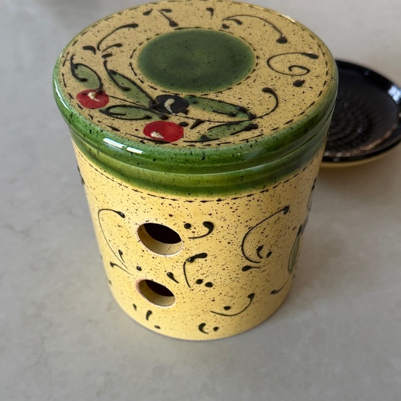 Decorative Ceramic Garlic keeper Set - Picture 5 of 6